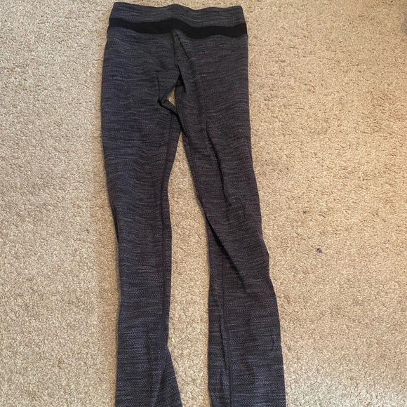 Grey Lululemon leggings - Picture 2 of 3